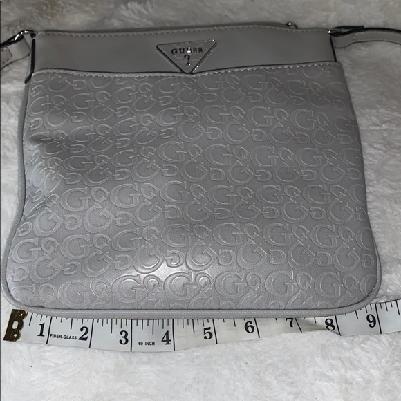 Guess Gray Crossbody Bag like new - Picture 7 of 7